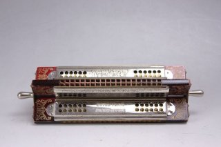 ドイツ工場で製造された素晴らしいサウンドHOHNER.TANGOⅡＳ8.8kg ドイツ工場で製造された素晴らしいサウンドHOHNER.TANGOⅡS8.8kg
