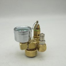 画像4: コールマン 200A  圧力計＆ポンプアダプター＆エア抜きバルブ＆注油口キャップ 4点セット (三刀流) 横型 /Coleman  (4)