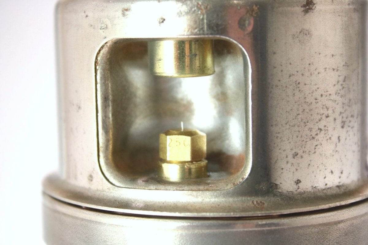 画像14: Optimus 930 Sweden/オプティマスランタン【真鍮ノズル 圧力計 他パーツ付】 (14)