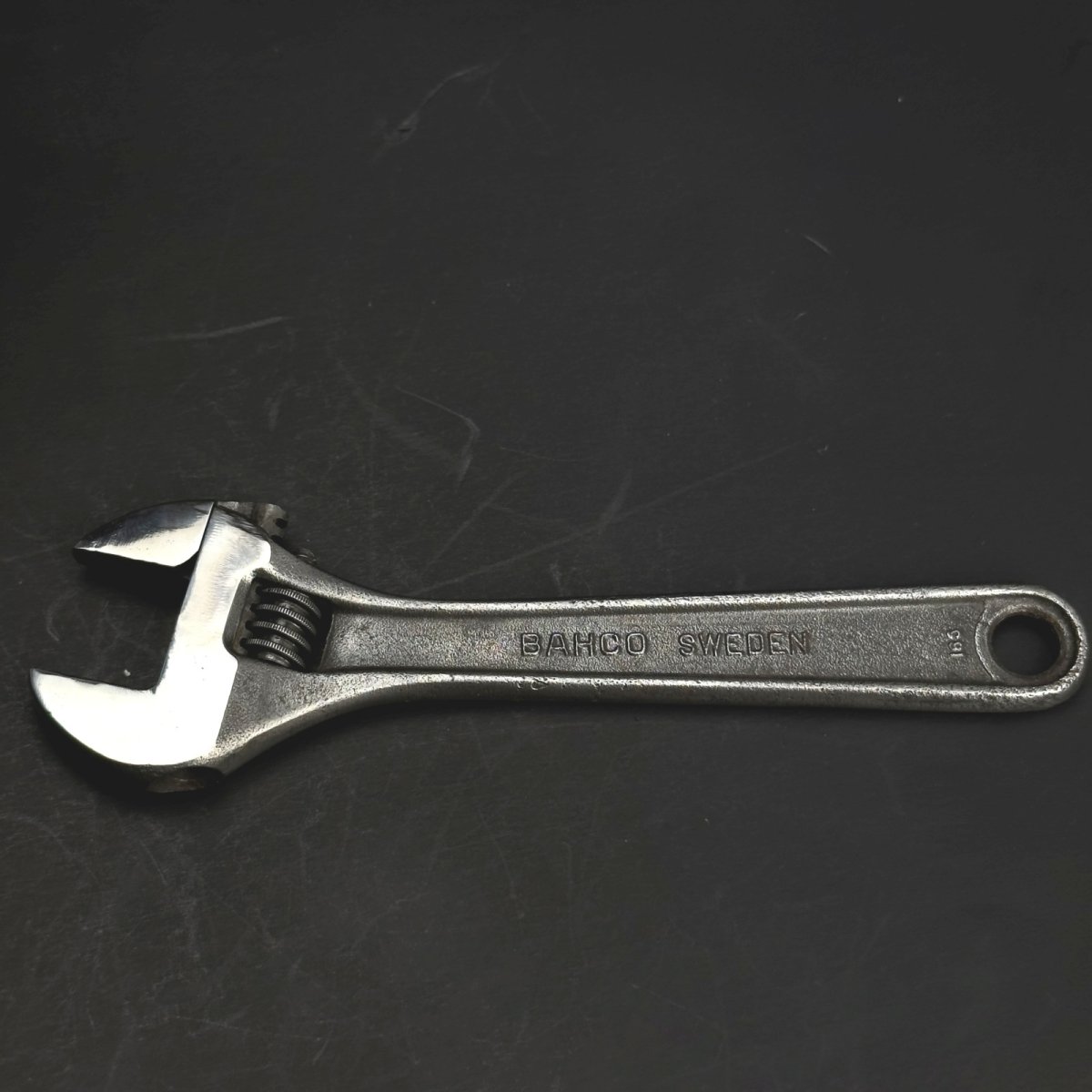 画像2: BAHCO 6”Bahco 670 Sweden モンキーレンチ バーコ ヴィンテージ 鍛造鋼 鏡面仕上げ 1969-1983 (2)