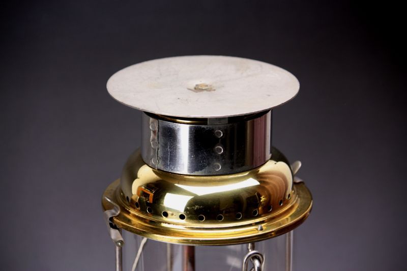 Radius kerosene lantern